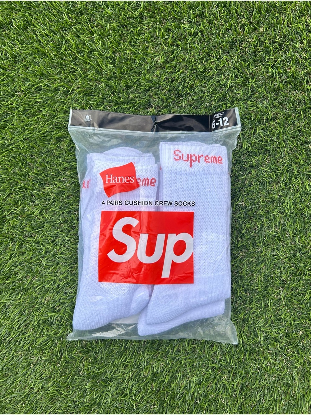 Hanes x Supreme White Crew Cushion Socks - Red Logo - 4 Pack